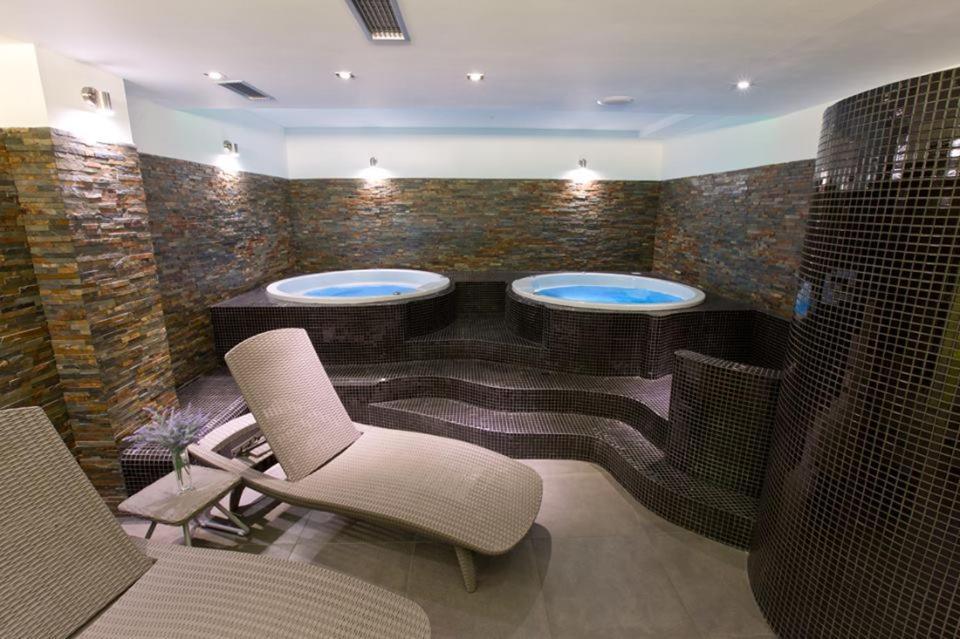 Restauracia Gol Hotel Oravske Vesele Екстериор снимка