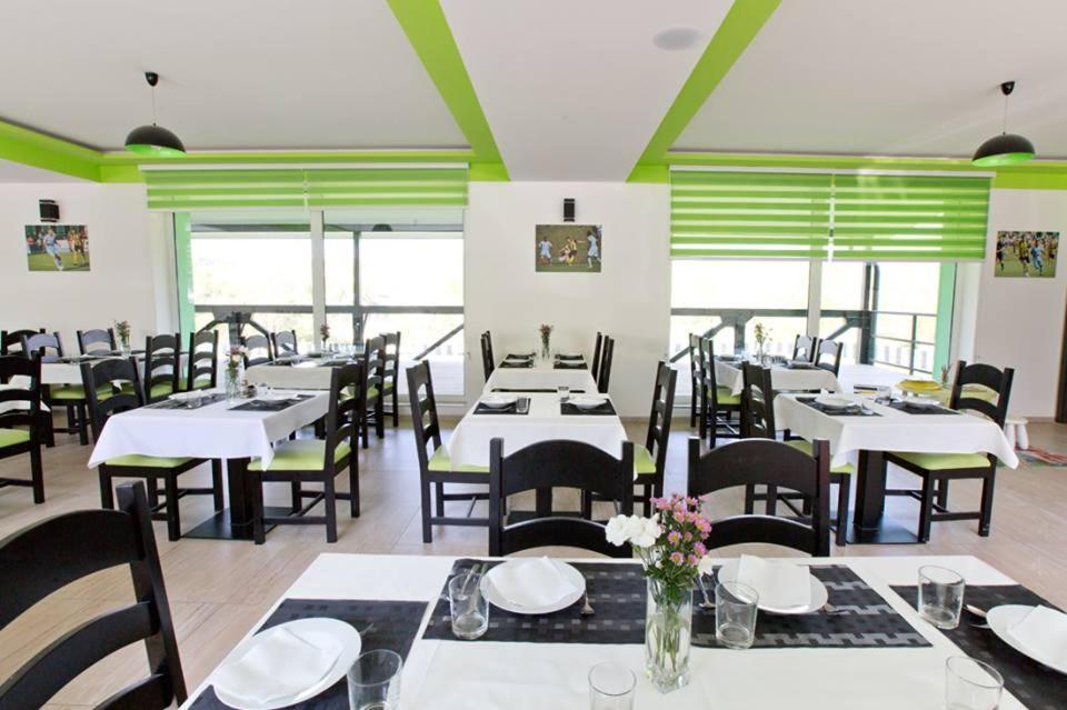 Restauracia Gol Hotel Oravske Vesele Екстериор снимка